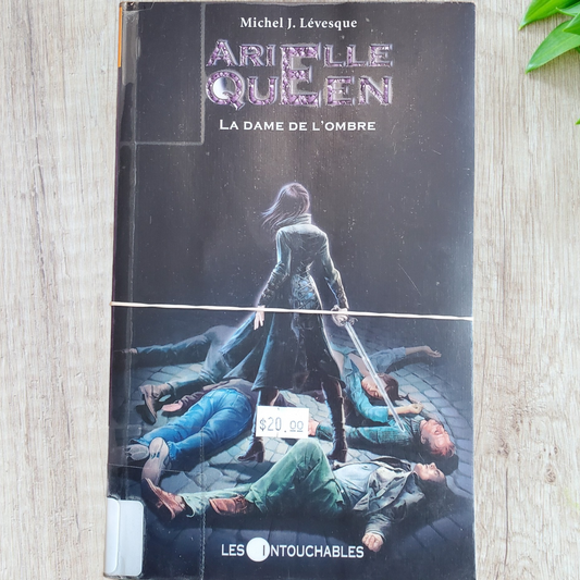 Série d'Arielle Queen de Michel J. Lévesque